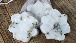 Making Lush Lavender Melt-N-Pour Soap 🧼