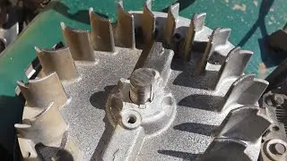 Obcięty klin w kosarcie  Brigss&Stratton. Wymiana klina magneta. Kosiarka nie pali. Broken wedge