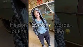 Он не знает слов&hellip; но он ЗНАЕТ атмосферу 😂