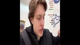 2okos meg k&oacute;stolja a fasz Burgert😁#funny #2okos #sigma