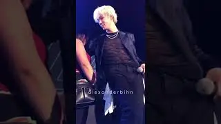 When he starts dancing for you&hellip;#vav #kpop #shorts