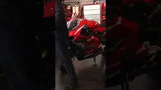 WOW 🤩 #SupperleggeraV4 #ducati #ducatinb