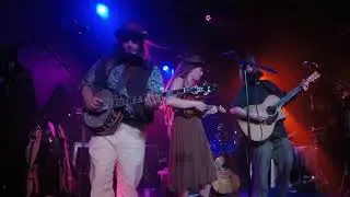 Drinkin' - Free Range Strange (original)