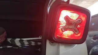 Cambio de Foco trasero Jeep Renegade