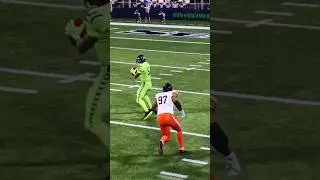 Dexter Lawrence gets the sack! #shorts #football #viral #trending #nfl #gaming