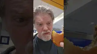 Australian tries McDonalds in USA