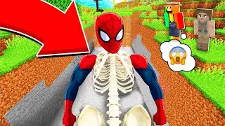 SPIDERMAN CONSTRUIT Sa TOMBE SUR MINECRAFT ! Avec @Talcado