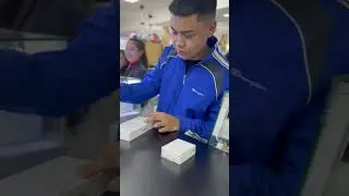 А ты с какого города?) пиши в коммент 👇 #cat #smartphone #originaliphone #топ #распаковка #unboxing