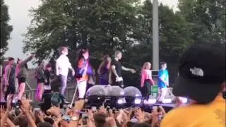 Purpose tour children Dublin #evamcmahon #nickdemoura #aubreestorm #jakelandgrebe