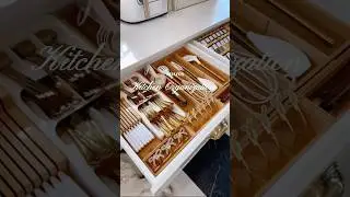Holiday kitchen organization 🤍🎄🎀 #home #kitchentools #kitchen #organization #christmas #homedecor