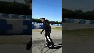 This isn&rsquo;t just riding.This is playing on a unicycle.  #euc