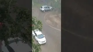 Ливень с градом на улице Марины Расковой