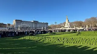 Detain of the former guard of Buckingham Palace - Saint-James Park, United Kingdom (2 January 2026)