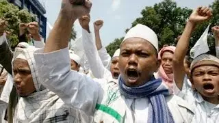 World's Largest Muslim Group Launches Anti-ISIS Campaign