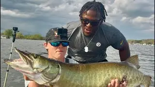 Fishing Adventure with Pittsburgh Steelers&rsquo; Keeanu Benton!!!