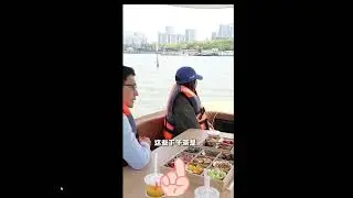 Enjoy i6 &ndash; Eco-Friendly Autonomous Smart Yacht for Water Leisure & Boat Sharing