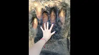 Giant handprints and vertical tunnels Second part