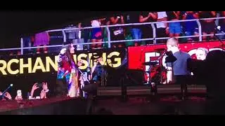 Coldplay ed Elisa cantano Eppure Sentire (un senso di te) Milano San Siro 29.06.2023