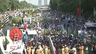 Pakistan government supporters rally in Islamabad