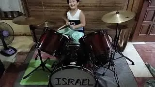 Moves Like Jagger (Maroon 5) by 8 years old Israel Garcia