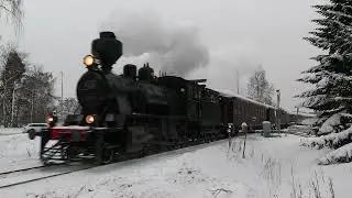 HMVY museum train MUS 1925 passed NIEMEL&Auml; level crossing @ Vaasa, Finland