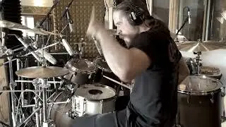 An all new T&Yacute;R song