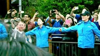 Lee Seung Gi Olympic torch 2012