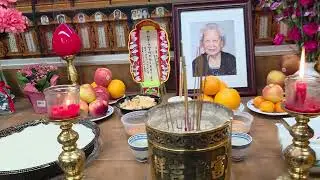 Cúng 49 ngày bà ngoại 