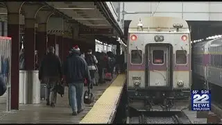 Patriots fans, commuters overwhelm MBTA causing delays, frustration