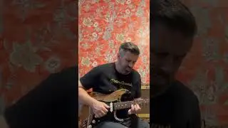 All five pickup positions featuring the RetroSound Texan Strat set!
