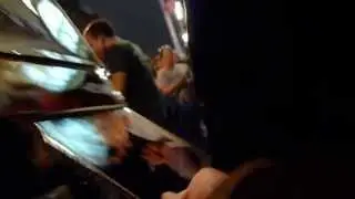 Susan Sarandon signing autographs for E1soeautographs