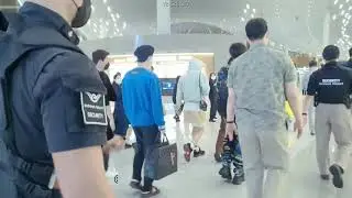 [BTS] at JFK Airport New York Looks: stuns everyone with their fashion style BTS At 76th UNGA 2021