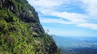 Mount Cordeaux and Bare Rock : A Hike