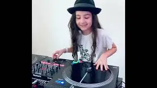DRUM & BASS SCRATCHING BY YOUNGEST GIRL DJ