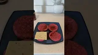 Making Burgers in the GE Profile Indoor Smoker