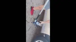 Harbor freight 1.5 ton lift Jack low profile Review. I think this Jack is really good I like.