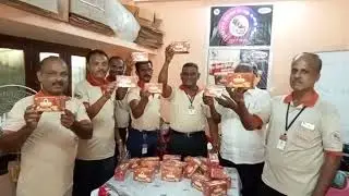Redrose black tea dip for launching Madurai.