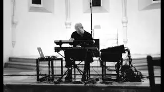 Wolfgang Mitterer - Hallo Mr. Bruckner (tape solo) (2009)