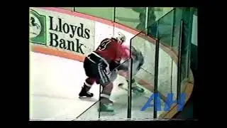 OHL Feb. 28, 1988 Sault Ste. Marie Greyhounds v Windsor Compuware Spitfires (R) Wayne Muir v Darryl