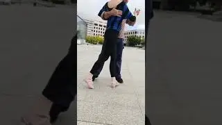 Danser le Tango, impro totale comme d'habitude 😆