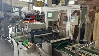 Flat die-cutting machine for in-mold cutting shipped to India