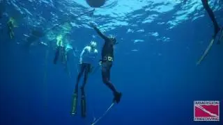 Past Student Jose Vega dives at Deja Blue 8 with Performance Freediving