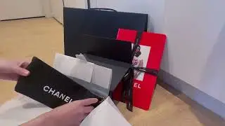 Unboxing Chanel mini flap bag. 🎄❤️
