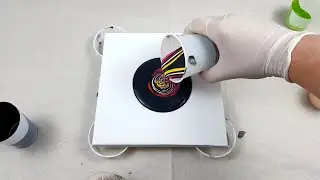 Acrylic Pouring Swirl Technique for Beginners