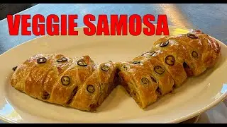 VEGETARIAN SAMOSAS Made Simple 🥟 | One Big Bake, No Folding! #indianfoodie #indianfood #indiancurry