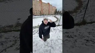 TO JAK ZVL&Aacute;D&Aacute; 😳🤣 #fyp #fyourpage #funnyvideo #short #comedy #winter