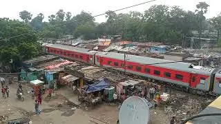 22465 Baba Baidyanath Dham Deoghar Superfast Express speeding up after departing Patna Junction🔥🔥