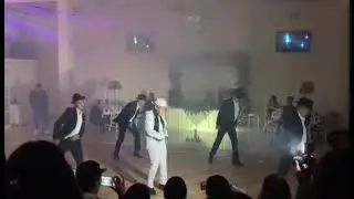 Latinos pop dance Studio  Miguel Barrera