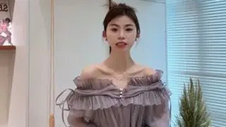 当你刚买两天的衣服降价时…… #穿搭 #服装店日常 #实体店经营 #同城好店推荐#幽默段子