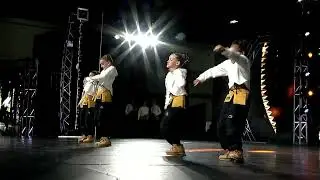 Mini Large Group Hip Hop, Werk